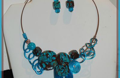 Parure collier +O melangeant fimo et aluminium marron et bleu turquoise