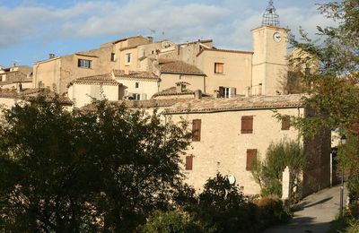 LES VILLAGES de PROVENCE et leurs environs