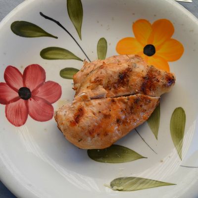 Blanc poulet mariné au barbecue