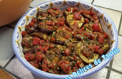 Salade d'aubergines grillées, sauce vierge tomate coriandre