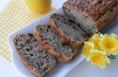 Pain ou cake aux dattes et aux noix, sans gluten et sans lactose