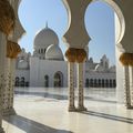 Abu Dhabi, La mosquée du sultan