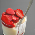 Une rediffusion : PANNA COTTA FLORALE ... AUX FRAISES !