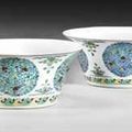 Deux bols en porcelaine doucai. Chine, dynastie Qing, l'un avec marque a six caractères en cachet et époque Qianlong (1736-1795