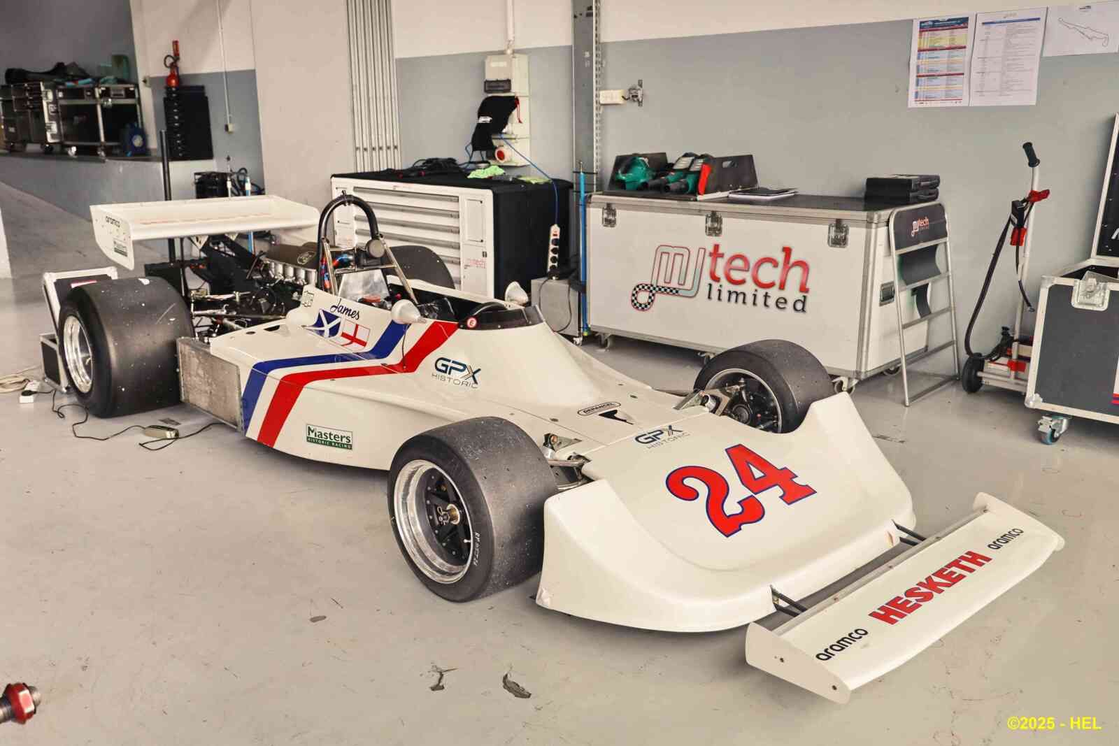 Hesketh 308 Cosworth_09 - 1975 [UK] HL_GF