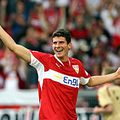 Lyon: Mario Gomez a signé