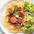 Spaghettis à la sauce tomate et boulettes de pois chiches