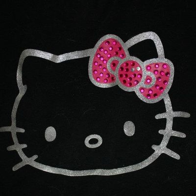 T shirt noir hello kitty avec strass 