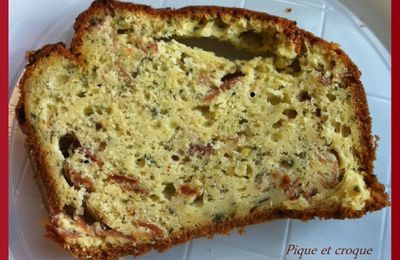 cake au jambon, pesto et tomates confites