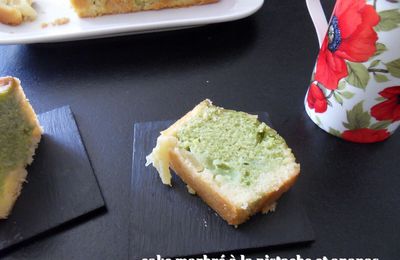 CAKE MARBRÉ A LA PISTACHE ET A L’ANANAS