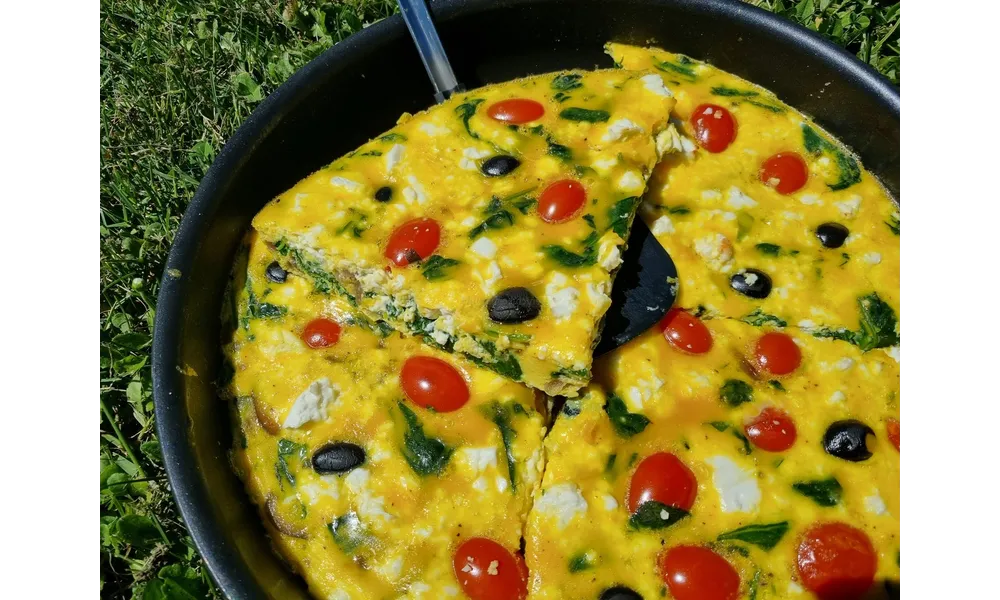 Frittata épinards, tomates, olives et feta