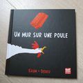 Un Mur sur une poule - J'ai adopté un crocodile - Gilles Baum et Thierry Dedieu