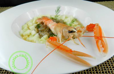 Tartare de langoustines , jus de pommes