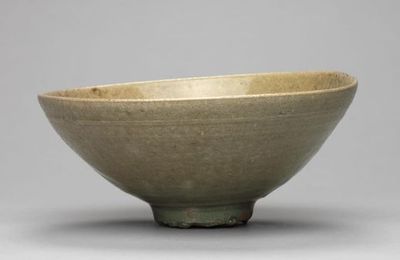Bowl with Peony Design in Relief, 13th century, Korea, Goryeo dynasty (918–1392)