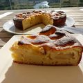 Gâteau aux pêches et au fromage blanc