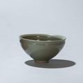 A fine celadon glazed Longquan bowl, Northern Song dynasty (960-1127)
