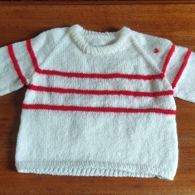 Petit pull à rayures pour Zoé en 2 ans