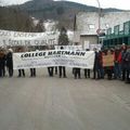 Il faut arrêter la casse de l'école publique.