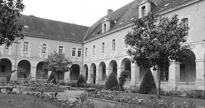 Le 17 février 1791 à Mamers : achat d’un champ du monastère de la ville.