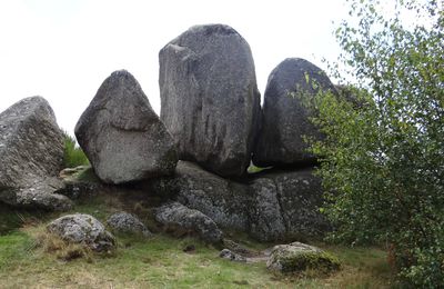 la griffe du diable à Uchon et le pont du diable de Toulon sur arroux