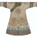 Rare robe impériale aux huit médaillons en soie à fond jaune Dynastie Qing, XVIIIe-XIXe siècle