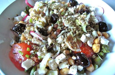 salade improvisée "à la grecque"