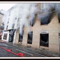 Incendie place St Germain des Prés - La Hune en feu !!!