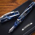  VISCONTI Divina Élégance Bleu Oversize