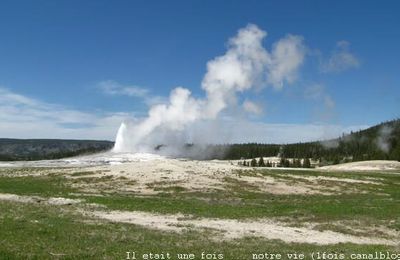 Trip in USA#7/9 (Geysers)