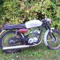 DUCATI 125 type : Cadet 4 .Cadre n°02346 . Année: 31.10.1967  - pays : ITALIE