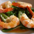 Gambas aux pois gourmands, écume d'orange & yuzu