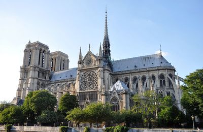 Notre Dame de Paris ? Silence radio !