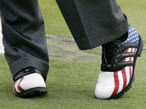 L'histoire de la chaussure de golf moderne