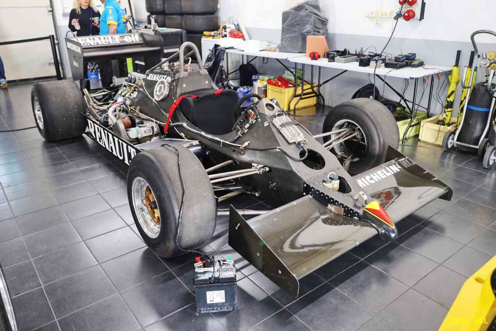Renault F1 V6 Turbo N.Id._11 - 19-- [F] HL_GF