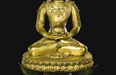 A Sino-Tibetan gilt-bronze figure of Amitayus, 17th-18th century
