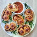 PALMIERS FEUILLETES SAUCISSES KNACKS, SAUCE TOMATES BURRATA SACLA, EPINARDS, EMMENTAL