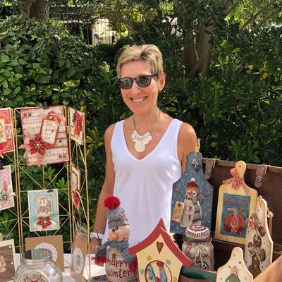 * Petit marché artisanal *