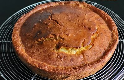 Gâteau moelleux au citron confit avec glaçage