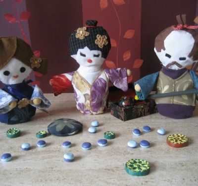 poupées japonnaises en tissus - les kokechis ensemble