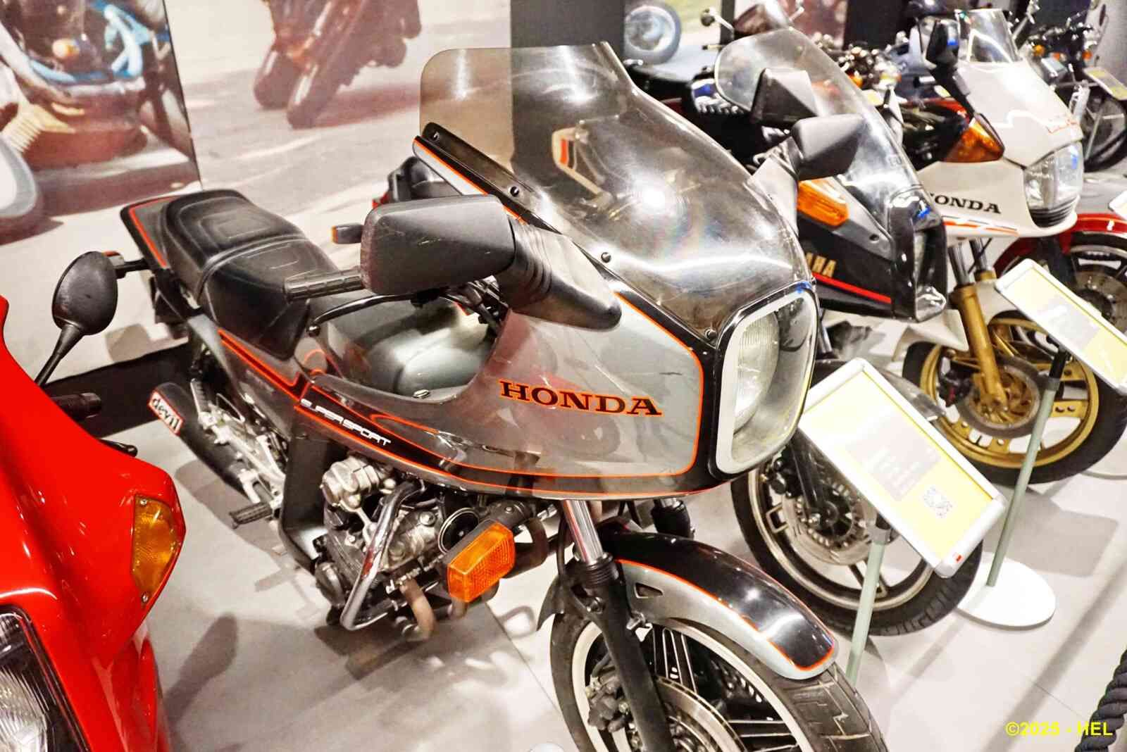 Honda CRX 1047cc_01 - 1983 [Jap] HL_GF