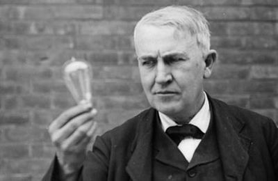 Se sont pris pour le génie de la lampe