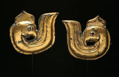 Horse Fittings, gilt bronze, Warring States