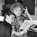 Hotties Reading 883