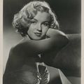 1950 - Portraits Studio pour All ABout Eve - Marilyn en robe brodée