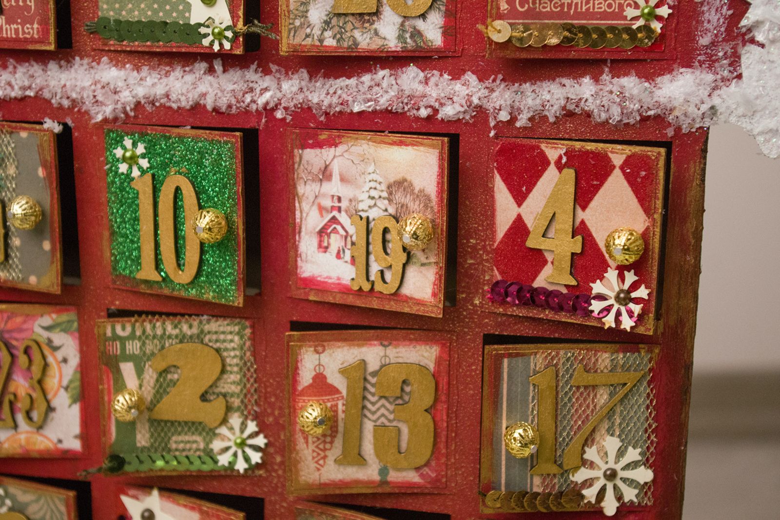 Calendrier de l'Avent Elena-Mozhvilo sur Unsplash