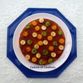 Gâteau de semoule aux confettis de fruits 