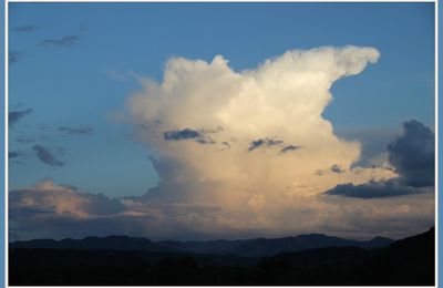 Fabuleux ciel du soir ... Façon "Caniche" !