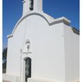 Petite église près de l'hôtel Elafos