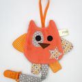 Hibou attache tétine gris orange