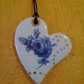 Pendentifs en porcelaine.